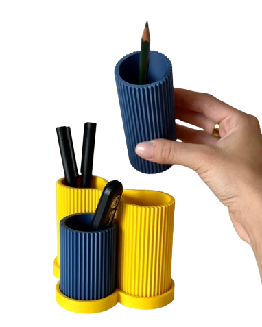 WaveNest Pen Holder